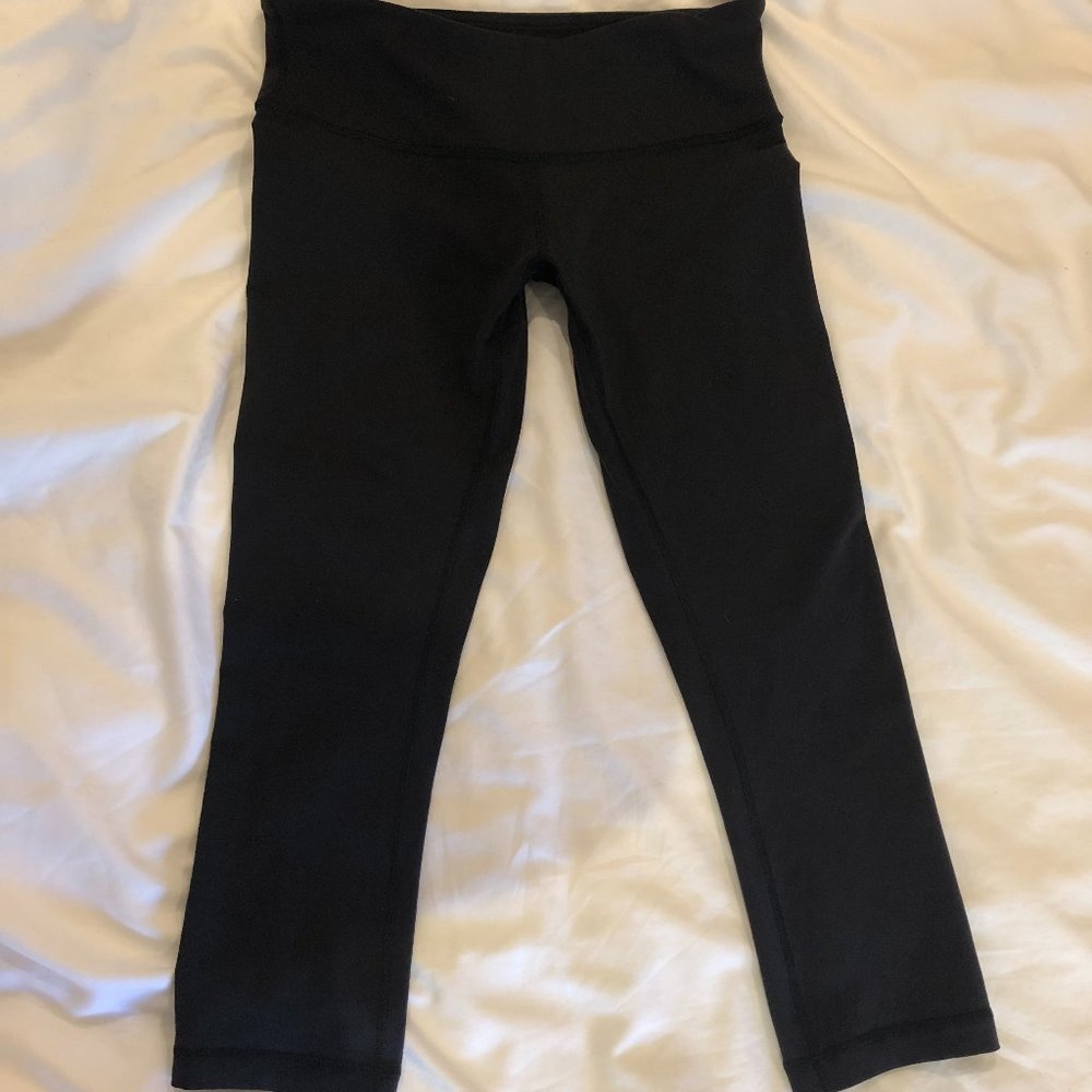 Lululemon crop leggings